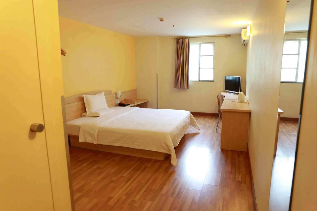 7Days Inn Shenyang Middle Street Pedestrain Street Номер фото